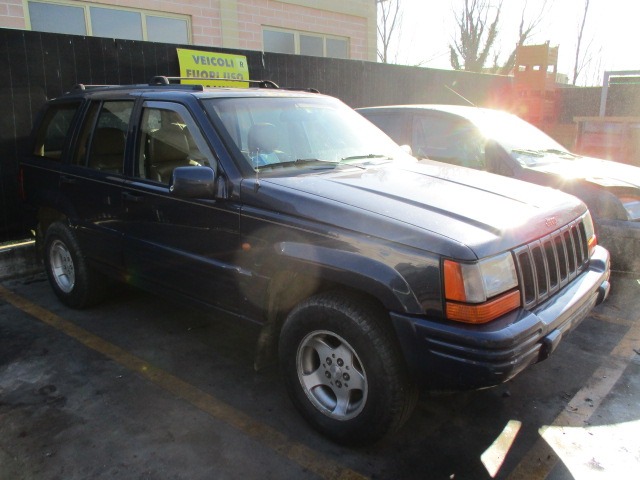 JEEP GRAND CHEROKEE 2.5 D 4X4 5M 5P 85KW (1995) RICAMBI IN MAGAZZINO 