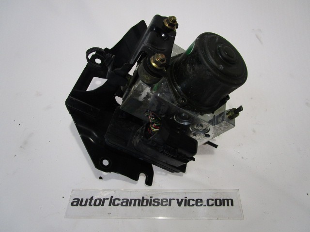 ABS AGREGAT S PUMPO OEM N. GJ6E437A0 ORIGINAL REZERVNI DEL MAZDA 6 GG GY (2003-2008) DIESEL LETNIK 2005