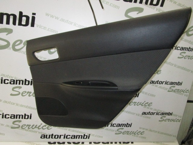 VRATNI PANEL OEM N. PNPDTMZ6GGSW5P ORIGINAL REZERVNI DEL MAZDA 6 GG GY (2003-2008) DIESEL LETNIK 2005