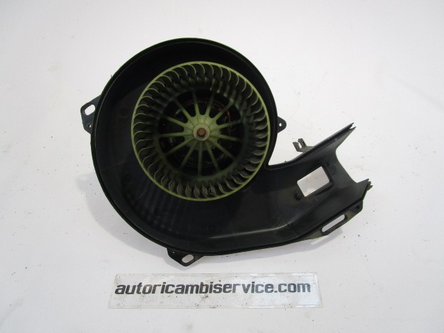 VENTILATOR  KABINE  OEM N. 13124703 ORIGINAL REZERVNI DEL OPEL MERIVA A X03 (2003 - 2006) BENZINA LETNIK 2006