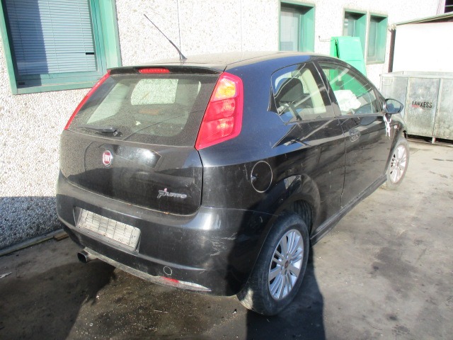 FIAT GRANDE PUNTO 1.3 D 6M 3P 66KW (2007) RICAMBI IN MAGAZZINO 