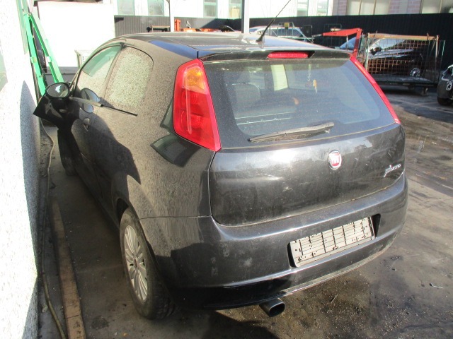 FIAT GRANDE PUNTO 1.3 D 6M 3P 66KW (2007) RICAMBIO USATO 