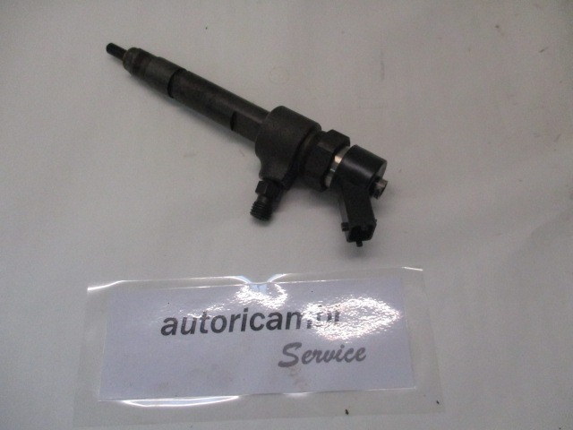 INJEKTORJI DIESEL OEM N. 445110002 ORIGINAL REZERVNI DEL FIAT MAREA 185 R BER/SW (03/1999 - 2003) DIESEL LETNIK 1999