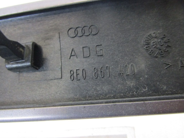 OKRASNE LETVICE VRAT  OEM N. 8E0867419 ORIGINAL REZERVNI DEL AUDI A4 B7 8EC 8ED 8HE BER/SW/CABRIO (2004 - 2007) DIESEL LETNIK 2005