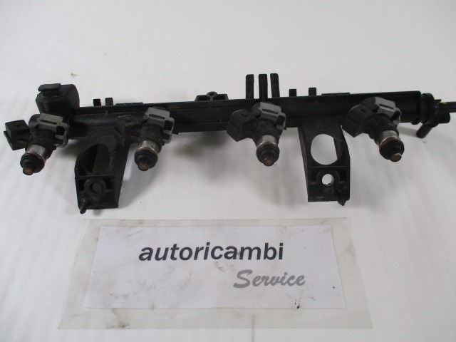 INJEKTORJI/BENCIN OEM N. 8200367230 ORIGINAL REZERVNI DEL RENAULT CLIO BR0//1 CR0/1 KR0/1 MK3 R (05/2009 - 2013) BENZINA/GPL LETNIK 2012