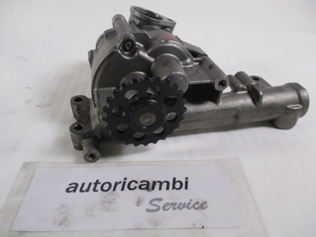 PUMPA OLJA OEM N. 6401810401 ORIGINAL REZERVNI DEL MITSUBISHI COLT Z30 Z3_A Z2_A MK6 (2004 - 2009) DIESEL LETNIK 2007