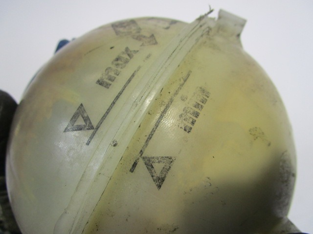 HLADILNA VODA ZA RADIJATORJE OEM N. 6Q0121407B ORIGINAL REZERVNI DEL SKODA FABIA MK1 6Y2 BER/SW (2000 - 03/2007) BENZINA LETNIK 2006