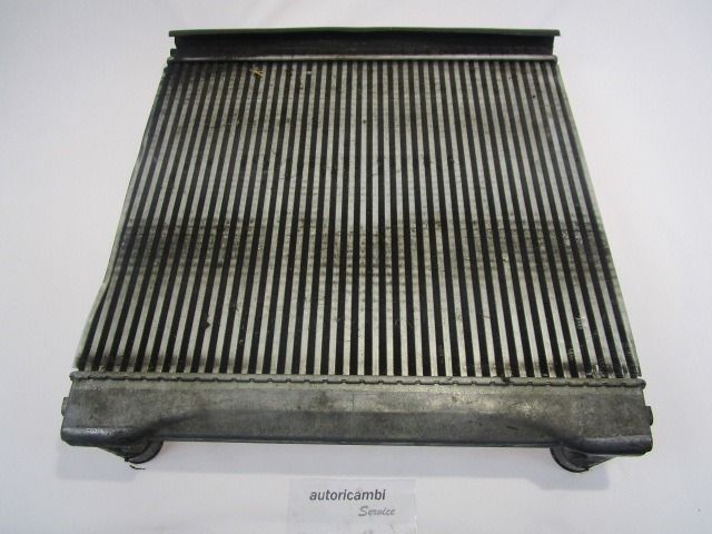 HLADILNIK INTERCOOLER OEM N. LR007170 ORIGINAL REZERVNI DEL LAND ROVER RANGE ROVER SPORT L320 MK1 (2005 - 2010) DIESEL LETNIK 2008