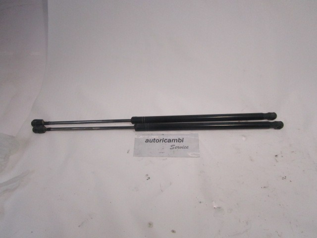 AMORTIZERJI PRTLJAZNIH VRAT  OEM N. 13101335 ORIGINAL REZERVNI DEL OPEL VECTRA C Z02 BER/SW (2002 - 2006) DIESEL LETNIK 2005