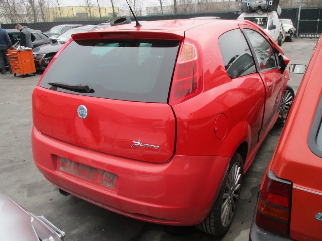 FIAT GRANDE PUNTO 1.4 B 70KW 6M 3P (2006) RICAMBI IN MAGAZZINO 