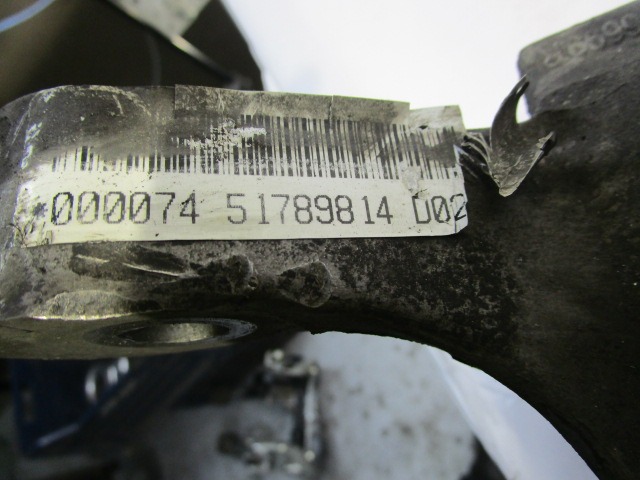 VRTLJIVI LEZAJ DESNO / PESTO KOLESA Z LEZAJEM SPREDAJ OEM N. 51789814 ORIGINAL REZERVNI DEL FIAT CROMA 194 MK2 (2005 - 10/2007)  DIESEL LETNIK 2007