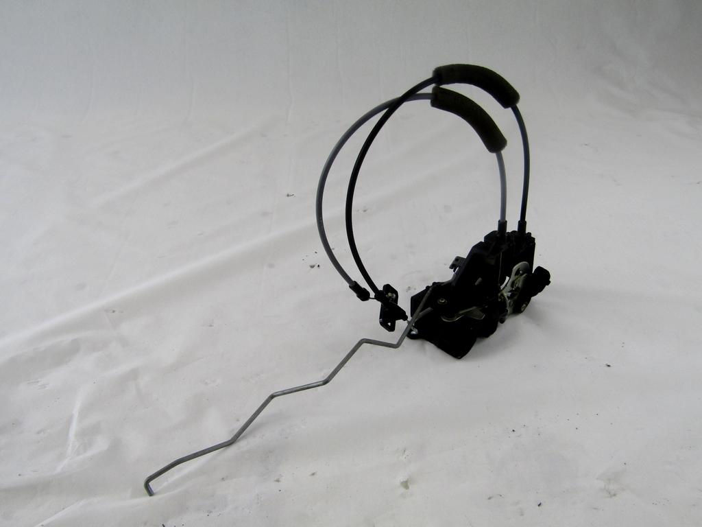 CENTRALNA KLJUCAVNICA ZADJIH LEVIH VRAT OEM N. 95967086 ORIGINAL REZERVNI DEL CHEVROLET SPARK M300 (2009 - 2015) BENZINA LETNIK 2012