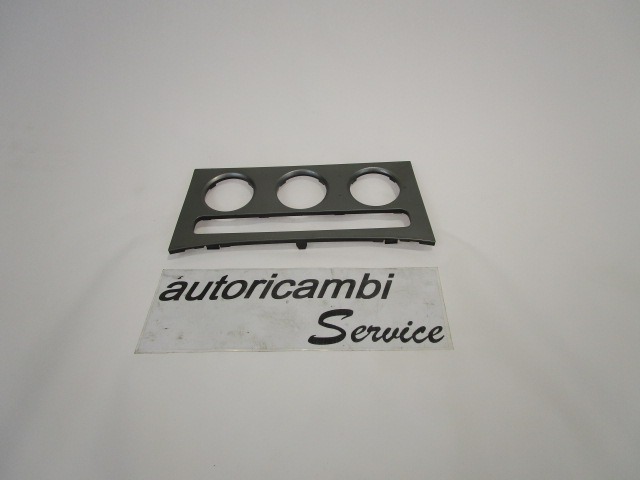 ARMATURNA PLO?CA OEM N. 3C0863100 ORIGINAL REZERVNI DEL VOLKSWAGEN PASSAT B6 3C2 3C5 BER/SW (2005 - 09/2010)  DIESEL LETNIK 2005