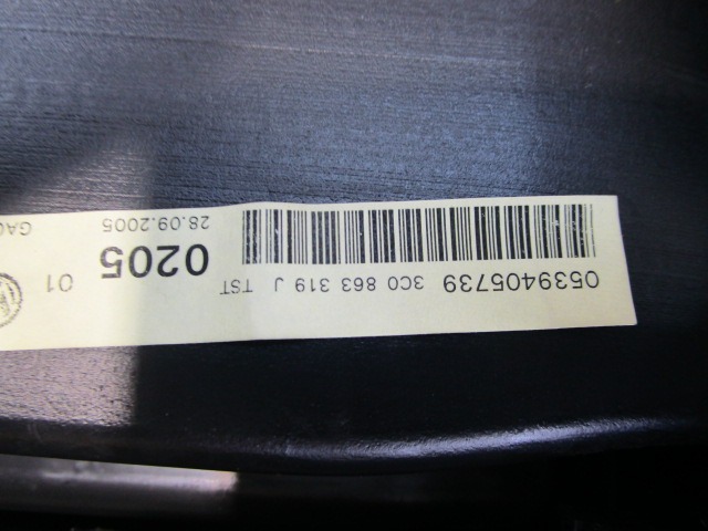 NASLON ZA ROKE/SREDINSKA KONZOLA OEM N. 3C1863241AP ORIGINAL REZERVNI DEL VOLKSWAGEN PASSAT B6 3C2 3C5 BER/SW (2005 - 09/2010)  DIESEL LETNIK 2005