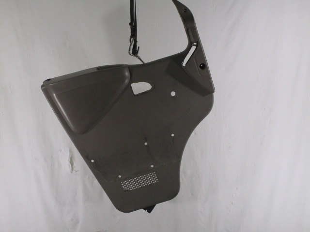 NOTRANJA OBLOGA SPREDNJIH VRAT OEM N. PNASTRNMASTERJDMK2FG2P ORIGINAL REZERVNI DEL RENAULT MASTER JD FD ED HD UD MK2 (1997- 2003) DIESEL LETNIK 2001