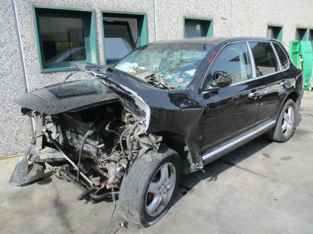 PORSCHE CAYENNE 3.2 184KW 4X4 B AUT 5P (2003) RICAMBIO USATO 