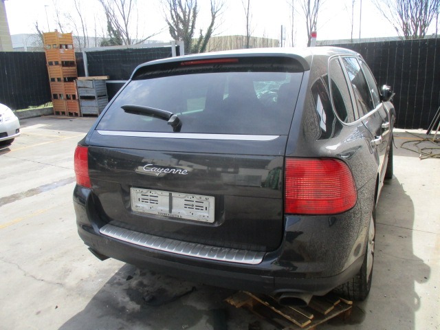 PORSCHE CAYENNE 3.2 184KW 4X4 B AUT 5P (2003) RICAMBIO USATO 