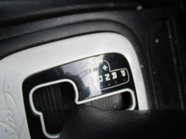 PORSCHE CAYENNE 3.2 184KW 4X4 B AUT 5P (2003) RICAMBIO USATO 