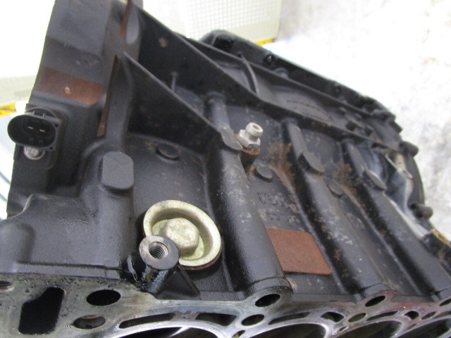 BLOK MOTORJA OEM N. A6400140366,R6400110701 ORIGINAL REZERVNI DEL MERCEDES CLASSE A W169 5P C169 3P (2004 - 04/2008) DIESEL LETNIK 2004