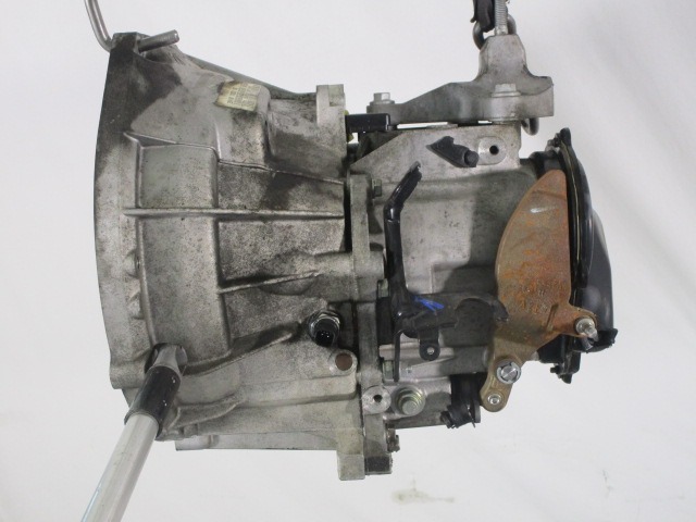 ROCNI MENJALNIK OEM N. RF2N1R-7F096-AB ORIGINAL REZERVNI DEL FORD FUSION JU R (03/2006 - 2012) DIESEL LETNIK 2007