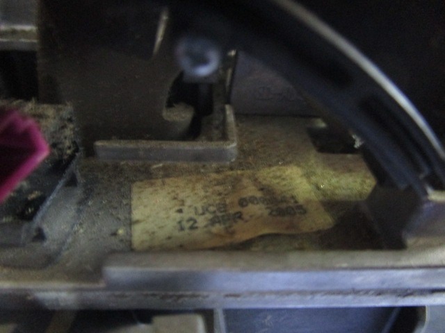 ROCICA MENJALNIKA  OEM N. UCB000041 ORIGINAL REZERVNI DEL LAND ROVER RANGE ROVER L322 MK3 (2005 - 2009) DIESEL LETNIK 2005