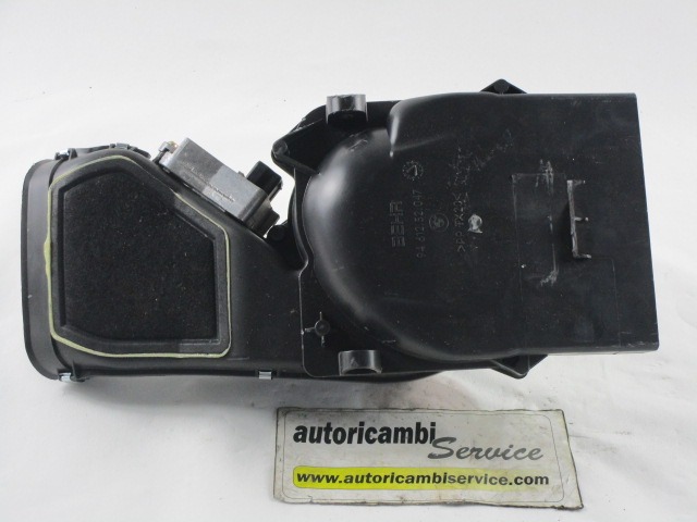 VENTILATOR  KABINE  OEM N. JNB000130 ORIGINAL REZERVNI DEL LAND ROVER RANGE ROVER L322 MK3 (2005 - 2009) DIESEL LETNIK 2005