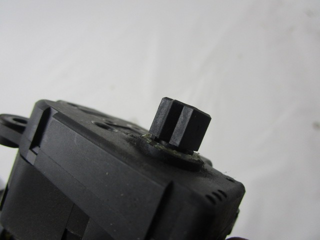 MOTORCEK OGREVANJA OEM N. F663746X ORIGINAL REZERVNI DEL CITROEN C3 / PLURIEL MK1 (2002 - 09/2005) DIESEL LETNIK 2005