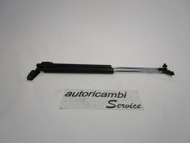 AMORTIZERJI PRTLJAZNIH VRAT  OEM N. G21B63620E ORIGINAL REZERVNI DEL MAZDA 6 GG GY (2003-2008) DIESEL LETNIK 2007