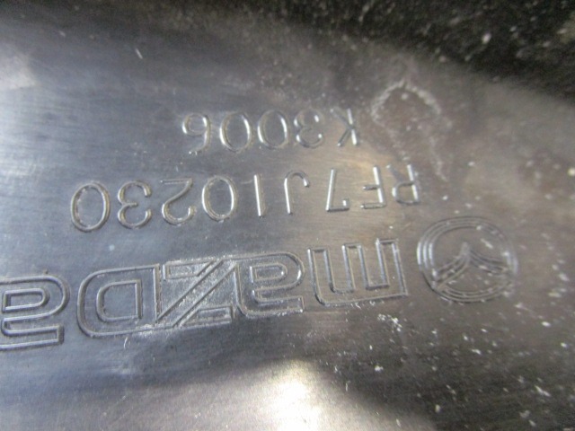 POKROV MOTORJA  OEM N. RF7J10230 ORIGINAL REZERVNI DEL MAZDA 6 GG GY (2003-2008) DIESEL LETNIK 2007