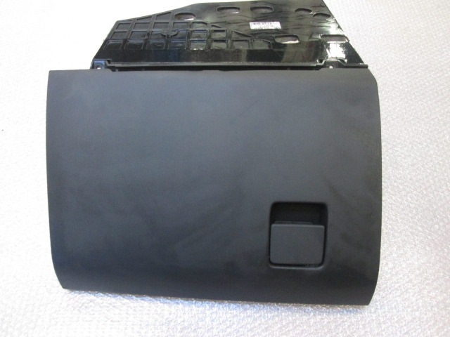 PREDAL ZA DOKUMENTE OEM N. 13245772 ORIGINAL REZERVNI DEL OPEL VECTRA C Z02 R BER/SW (2006 - 2009) DIESEL LETNIK 2007