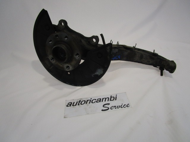 LEVI VRTLJIVI LEZAJ / PESTO KOLESA Z LEZAJEM SPREDAJ OEM N. 7L0407257A 7H0498611 ORIGINAL REZERVNI DEL VOLKSWAGEN TOUAREG 7LA 7L6 7L7 MK1 (2002 - 2007)DIESEL LETNIK 2005