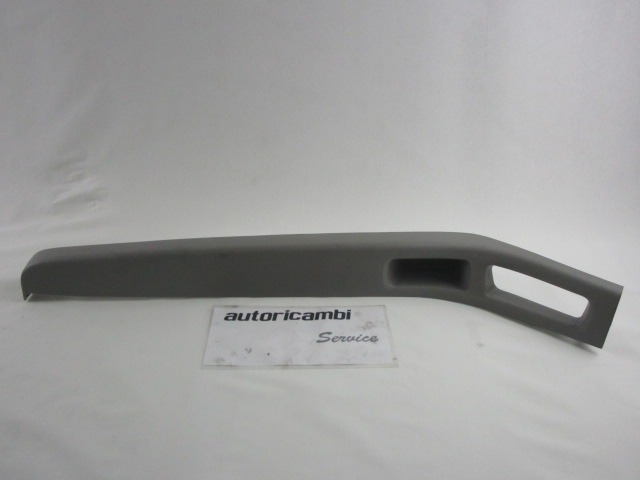 OKRASNE LETVICE VRAT  OEM N. 74221-0D010 ORIGINAL REZERVNI DEL TOYOTA YARIS P9 MK2 (01/2006 - 2009) DIESEL LETNIK 2008