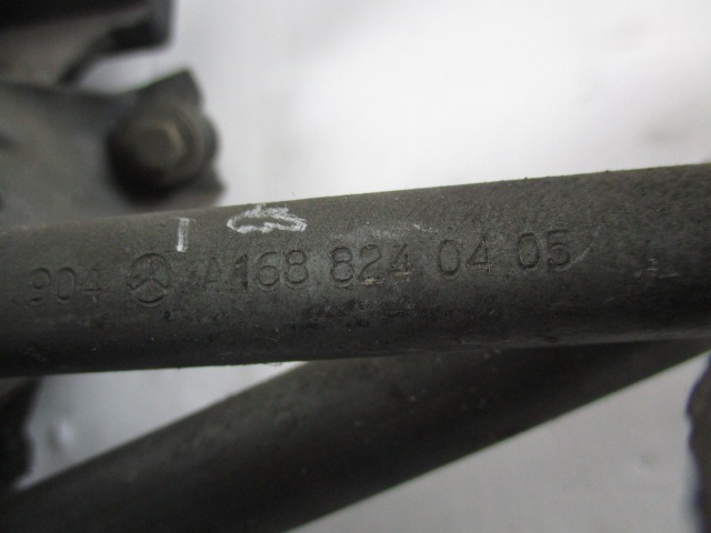 MOTORCEK PREDNJIH BRISALCEV OEM N. A1688200242,A16882400405 ORIGINAL REZERVNI DEL MERCEDES CLASSE A W168 5P V168 3P 168.031 168.131 (1997 - 2000) BENZINA LETNIK 1999