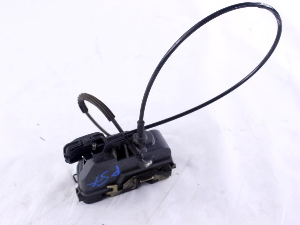 CENTRALNA KLJUCAVNICA ZADJIH LEVIH VRAT OEM N. 8200119330 ORIGINAL REZERVNI DEL RENAULT SCENIC/GRAND SCENIC JM0/1 MK2 (2003 - 2009) DIESEL LETNIK 2004