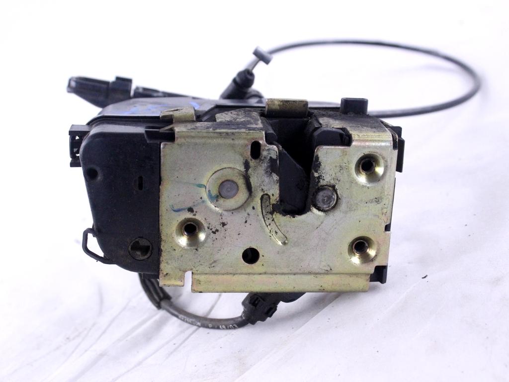CENTRALNA KLJUCAVNICA ZADJIH LEVIH VRAT OEM N. 8200119330 ORIGINAL REZERVNI DEL RENAULT SCENIC/GRAND SCENIC JM0/1 MK2 (2003 - 2009) DIESEL LETNIK 2004