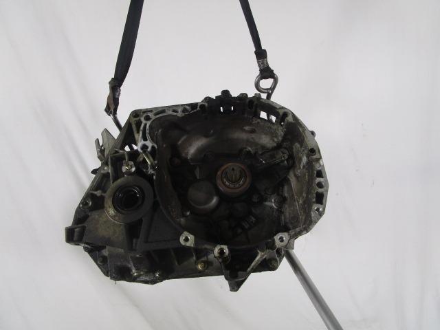 ROCNI MENJALNIK OEM N. 8200133311 ORIGINAL REZERVNI DEL RENAULT SCENIC/GRAND SCENIC JM0/1 MK2 (2003 - 2009) DIESEL LETNIK 2004