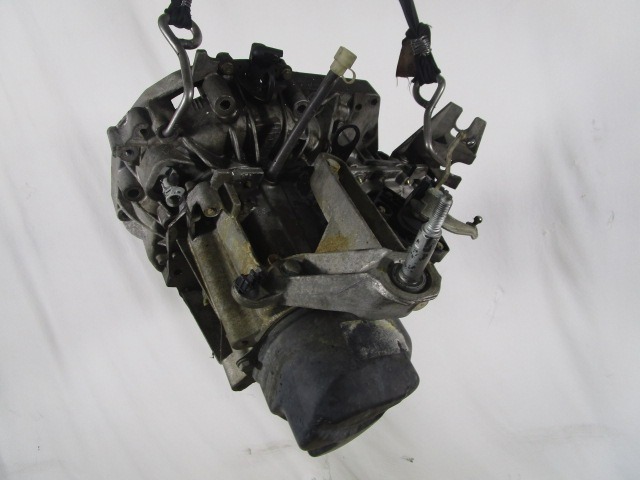 ROCNI MENJALNIK OEM N. 8200133311 ORIGINAL REZERVNI DEL RENAULT SCENIC/GRAND SCENIC JM0/1 MK2 (2003 - 2009) DIESEL LETNIK 2004