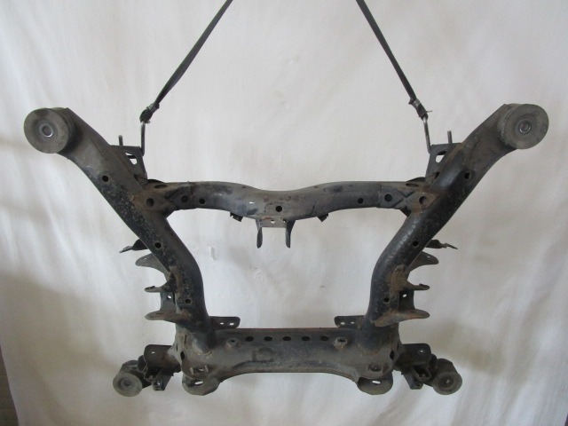 ZADNJI MOST OEM N. 7L0599327A ORIGINAL REZERVNI DEL PORSCHE CAYENNE 9PA MK1 (2003 -2008) BENZINA LETNIK 2003