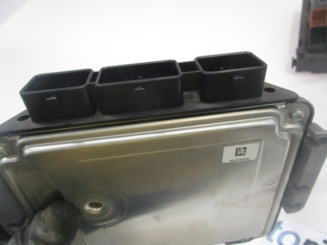KOMPLET ODKLEPANJE IN VZIG  OEM N. 23383 KIT ACCENSIONE AVVIAMENTO ORIGINAL REZERVNI DEL PEUGEOT 308 4A 4B 4C 4E 4H MK1 BER/SW/CC (2007 - 2013) DIESEL LETNIK 2008