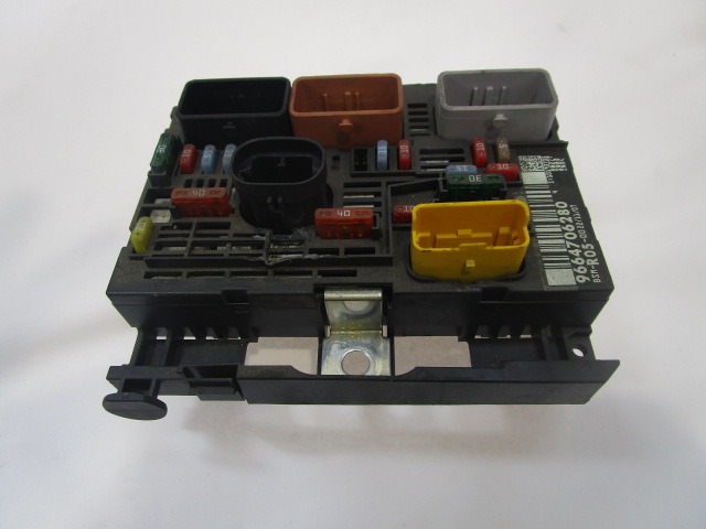 KOMPLET ODKLEPANJE IN VZIG  OEM N. 23383 KIT ACCENSIONE AVVIAMENTO ORIGINAL REZERVNI DEL PEUGEOT 308 4A 4B 4C 4E 4H MK1 BER/SW/CC (2007 - 2013) DIESEL LETNIK 2008