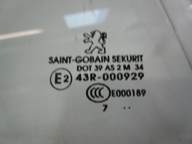 STEKLO ZADNJIH DESNIH VRAT OEM N. 9204P5 ORIGINAL REZERVNI DEL PEUGEOT 308 4A 4B 4C 4E 4H MK1 BER/SW/CC (2007 - 2013) DIESEL LETNIK 2008