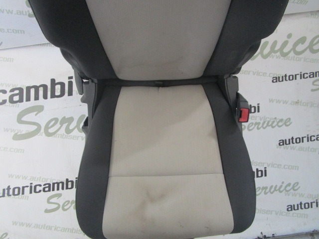 SPREDNJI DESNI SEDE? BLAGO OEM N. SEADTDGJOURNEYSV5P ORIGINAL REZERVNI DEL DODGE JOURNEY (2008 - 2011) DIESEL LETNIK 2008