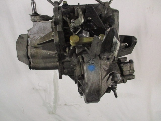 ROCNI MENJALNIK OEM N. 9680887210 ORIGINAL REZERVNI DEL PEUGEOT 308 4A 4B 4C 4E 4H MK1 BER/SW/CC (2007 - 2013) DIESEL LETNIK 2008