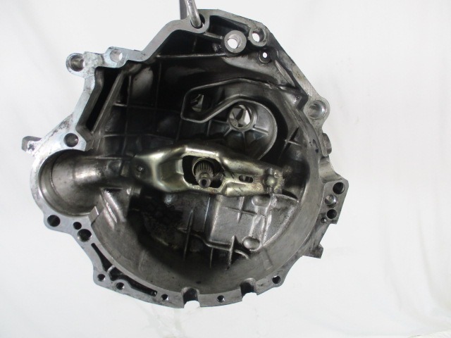 ROCNI MENJALNIK OEM N. 012301103P ORIGINAL REZERVNI DEL VOLKSWAGEN PASSAT B5 3B2 3B5 BER/SW (08/1996 - 11/2000)DIESEL LETNIK 1998