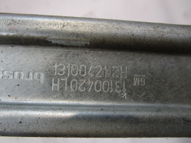 ROCNI SISTEM ZA DVIGOVANJE ZADNJEGA STEKLA  OEM N. 13100420 ORIGINAL REZERVNI DEL OPEL ASTRA H A04 L48,L08,L35,L67 5P/3P/SW (2004 - 2007) DIESEL LETNIK 2005