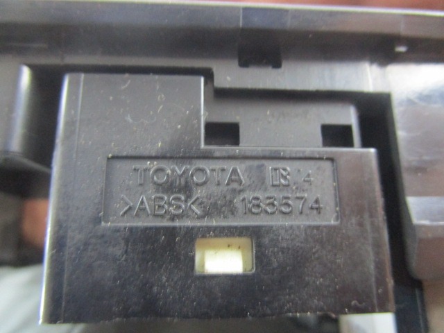 STIKALA ELEKTRICNIH OGLEDAL  OEM N. 8487252030 ORIGINAL REZERVNI DEL TOYOTA COROLLA VERSO E12 (2001 - 2004) BENZINA LETNIK 2003