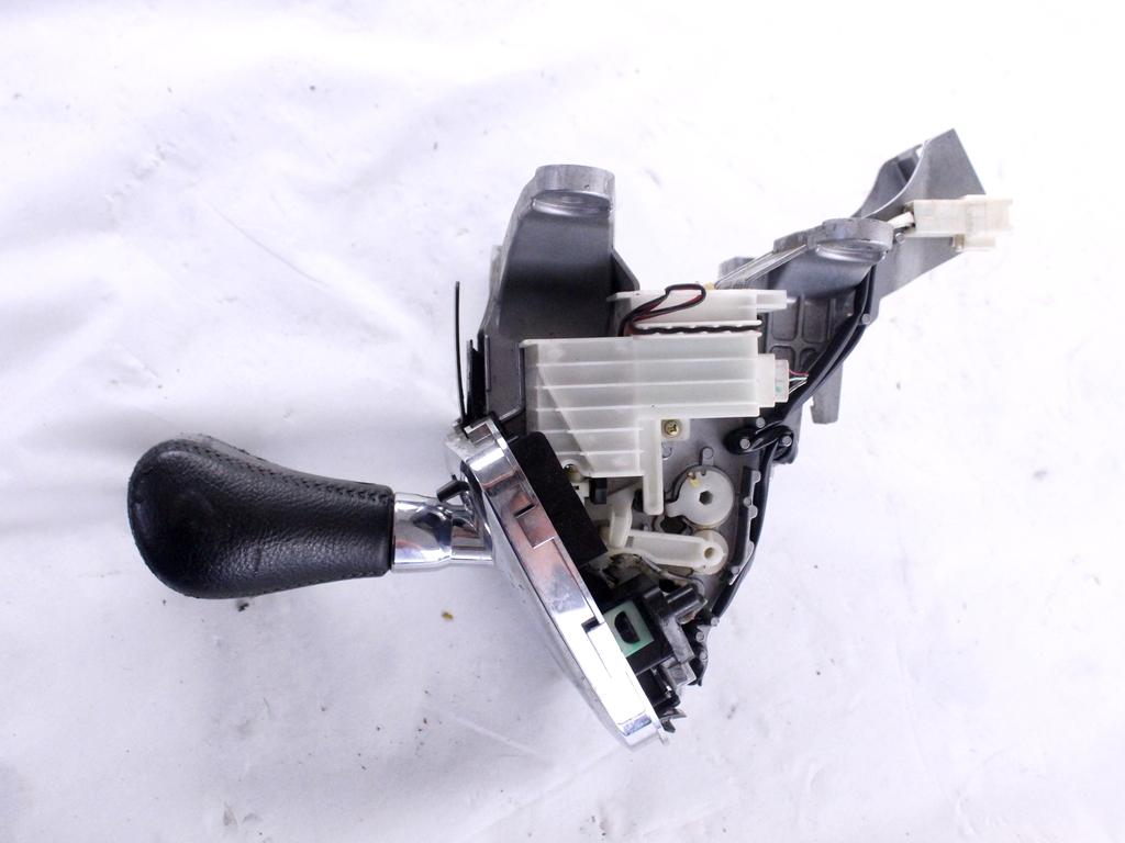 ROCICA MENJALNIKA  OEM N. 3353013061 ORIGINAL REZERVNI DEL TOYOTA COROLLA VERSO E12 (2001 - 2004) BENZINA LETNIK 2003