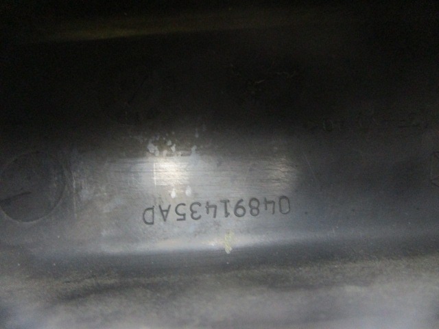 POKROV MOTORJA  OEM N. 04891435AD ORIGINAL REZERVNI DEL CHRYSLER PT CRUISER PT (2000 - 2010) BENZINA LETNIK 2002