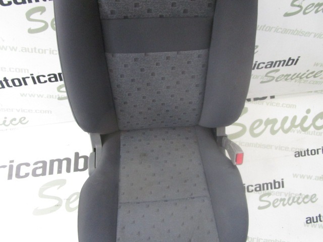SPREDNJI DESNI SEDE? BLAGO OEM N. SEADTHYGETZTBBR5P ORIGINAL REZERVNI DEL HYUNDAI GETZ TB (2002 - 02/2006) BENZINA LETNIK 2004