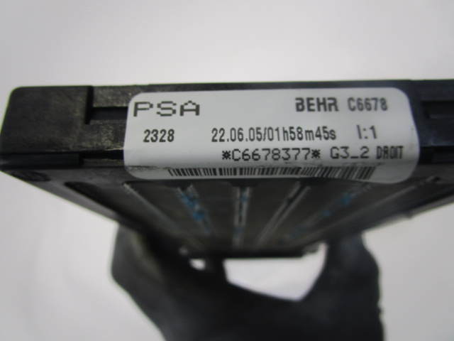 HLADILNIK ZA GRETJE OEM N. C6678 ORIGINAL REZERVNI DEL PEUGEOT 307 3A/B/C/E/H BER/SW/CABRIO (2001 - 2009) DIESEL LETNIK 2005